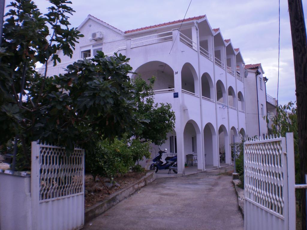 Kilic Apartments Trogir Bagian luar foto